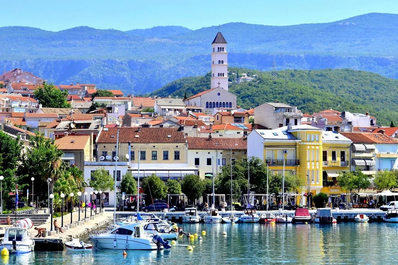 Apartments With A Parking Space Crikvenica - 13450 0*,