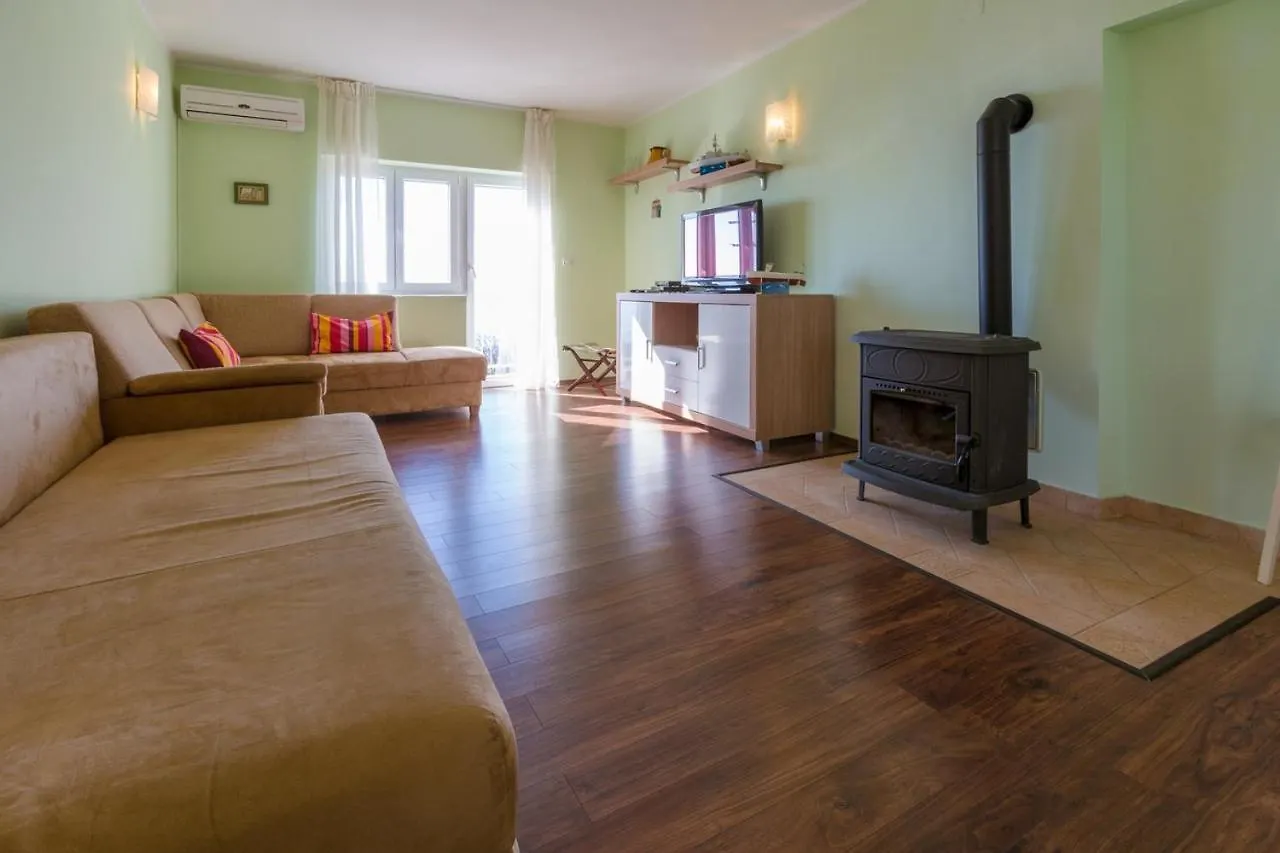 Apartments With A Parking Space Crikvenica - 13450