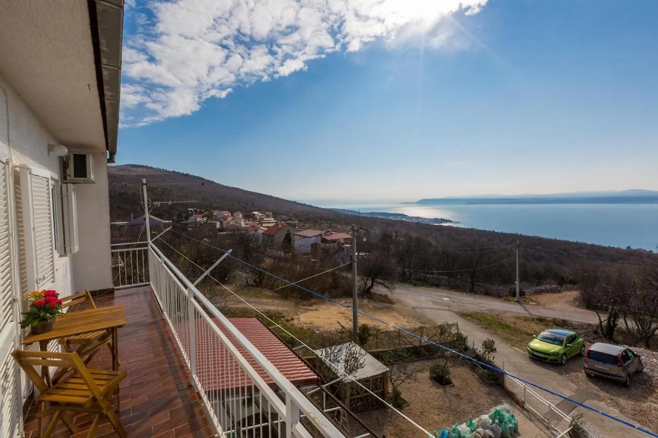Apartments With A Parking Space Crikvenica - 13450