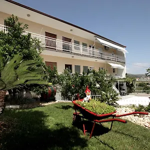 Carmen Apartman Trogir
